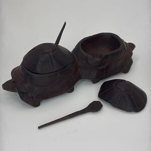 Carved Turtle Salt and Pepper Dish‎